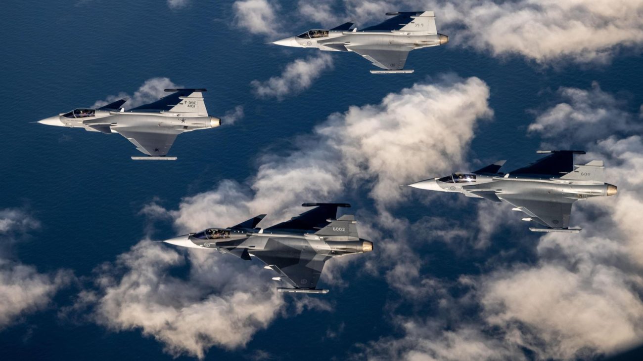 Bruselas desembolsa 3.470 millones para drones, misiles y cazas Gripen en el marco del préstamo de 90.000 a Ucrania