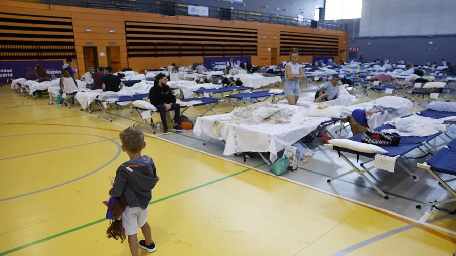 El infierno psicológico de los evacuados por los incendios: «Si se alarga el tiempo previsto, la resistencia se ve quebrada»