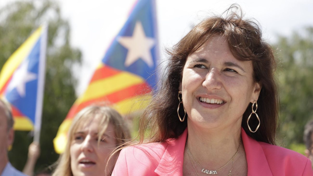 Laura Borràs, indultada pese a seguir inhabilitada y ejercer en la sombra: cobra de Junts en una fundación independentista