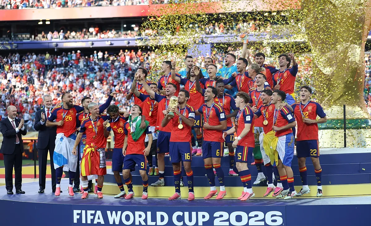 Adidas sufre su mayor desplome en Bolsa pese al tirón del Mundial de fútbol