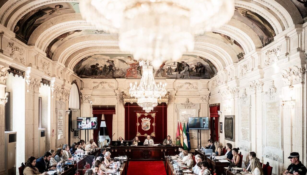 La vivienda vuelve a protagonizar el Pleno de Málaga, que rechaza declarar la ciudad zona tensionada – Andalucía Información