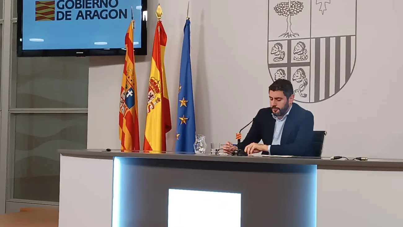 El vicepresidente de Aragón ordena frenar las ayudas a las ONG que colaboren con la «invasión migratoria» de Ceuta – heraldo.es