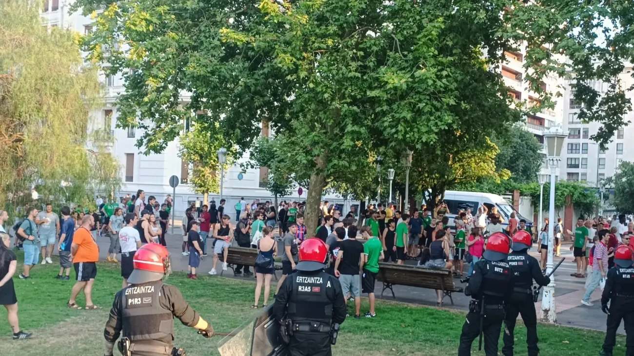 Detenidos en Bilbao dos «radicales» abertzales por apalear a un joven que llevaba la camiseta de España – 20minutos.es