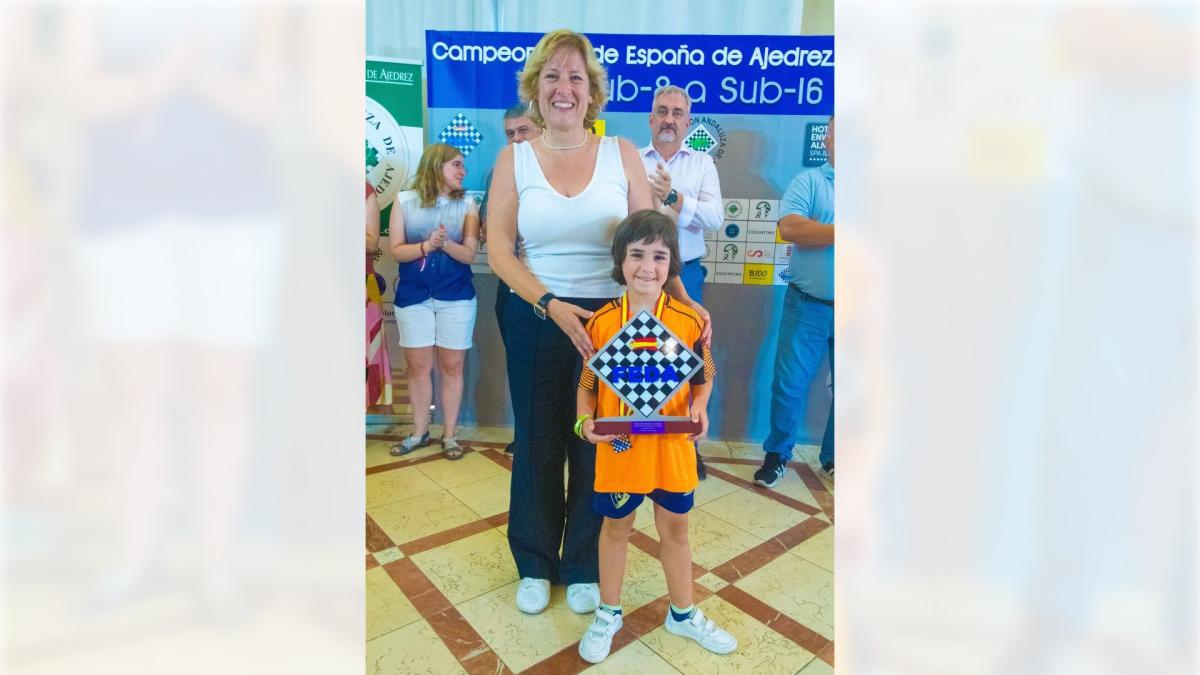Una navarra, reina nacional del jaque mate a los 7 años – Diario de Navarra