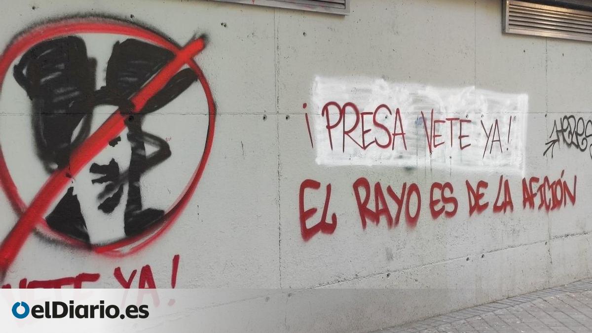 La rabia de una afición harta de su presidente y ahora sin estadio: «Quieren hacer negocio con el Rayo Vallecano»