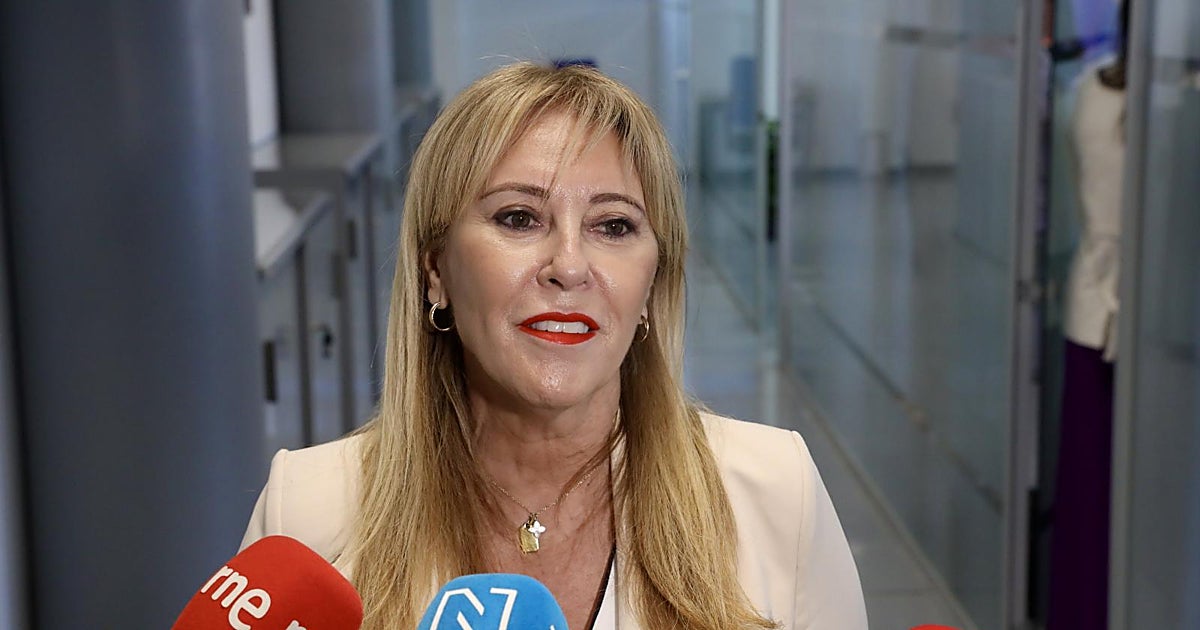 Andalucía expresa su «solidaridad» a Ceuta ante la llegada masiva de migrantes – ABC
