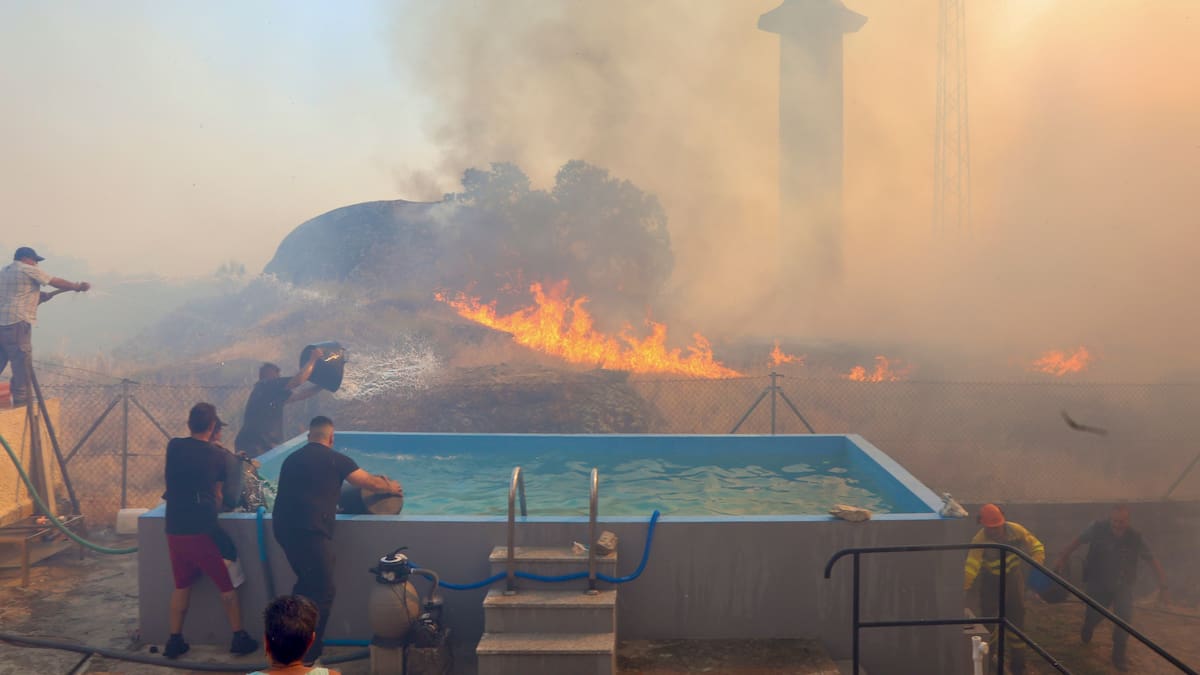 Última hora de los incendios en España, en directo: Sánchez pone fin a la emergencia nacional en Ávila y Madrid – Cadena SER