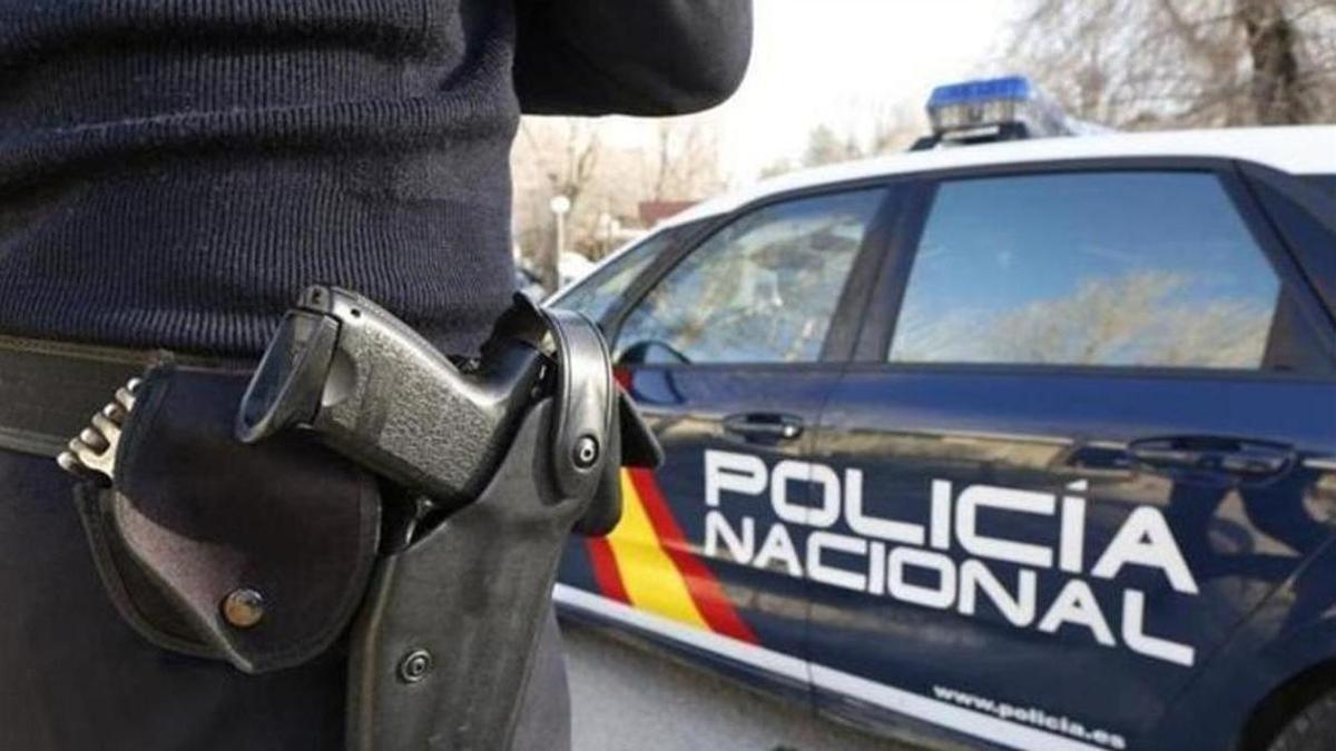 Detenido en Málaga tras agredir a su pareja y atrincherarse durante cuatro horas en una azotea de La Trinidad – La Opinión de Málaga