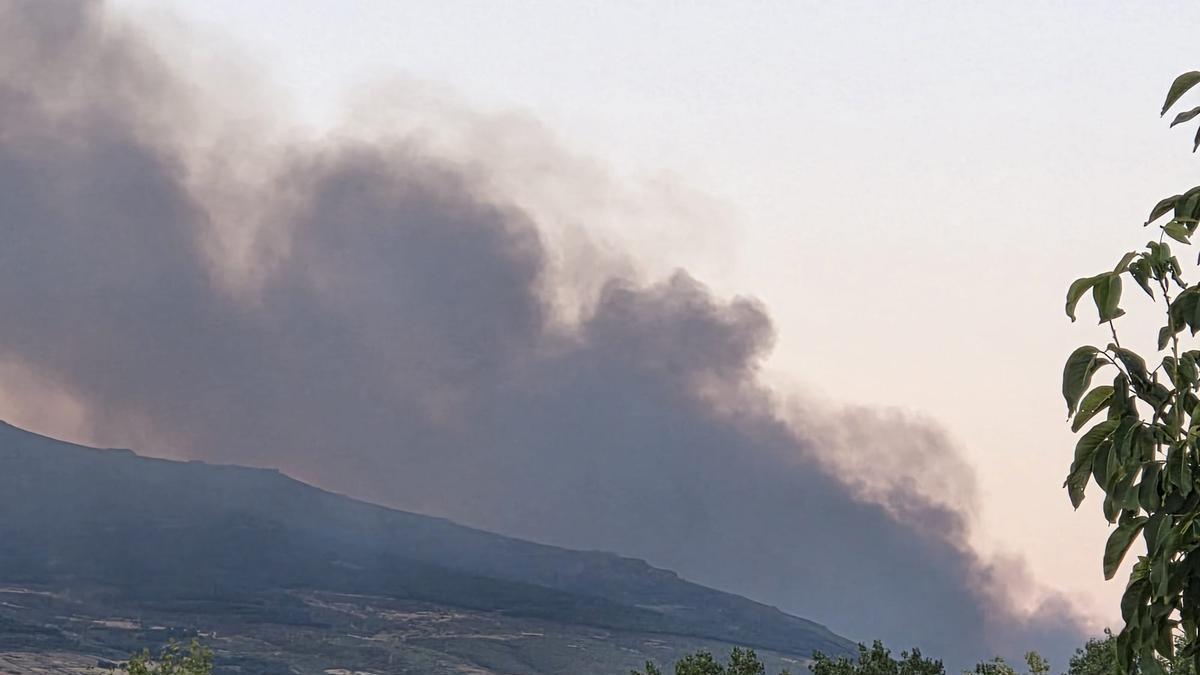 El incendio de Tornavacas continúa activo y afecta a la reserva natural de caza – El Periódico Extremadura