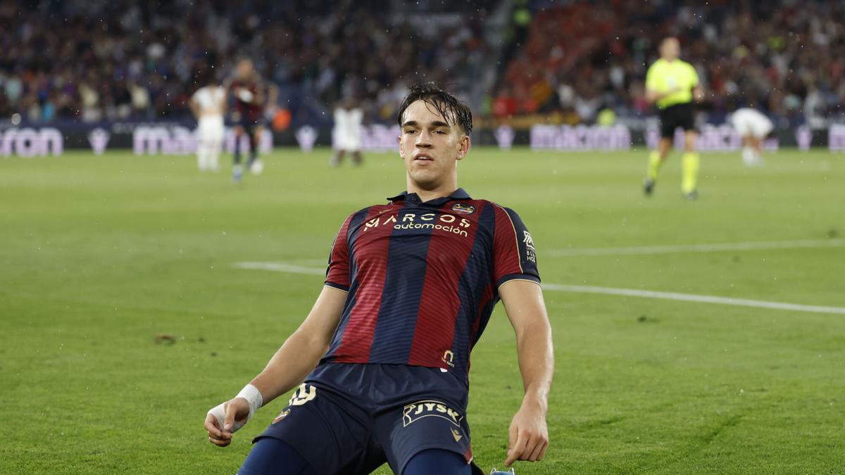 Oficial: Carlos Espí, nuevo jugador del Real Madrid – SPORT