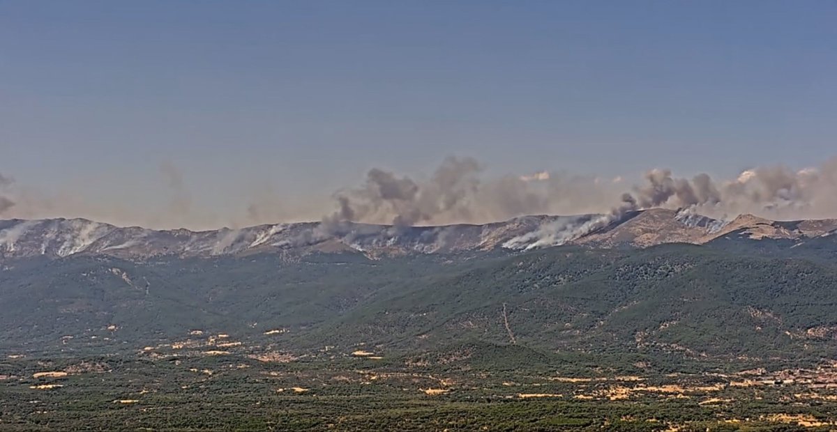 Un detenido y un investigado por el fuego de Burgohondo (Ávila), provocado por el uso de maquinaria prohibida