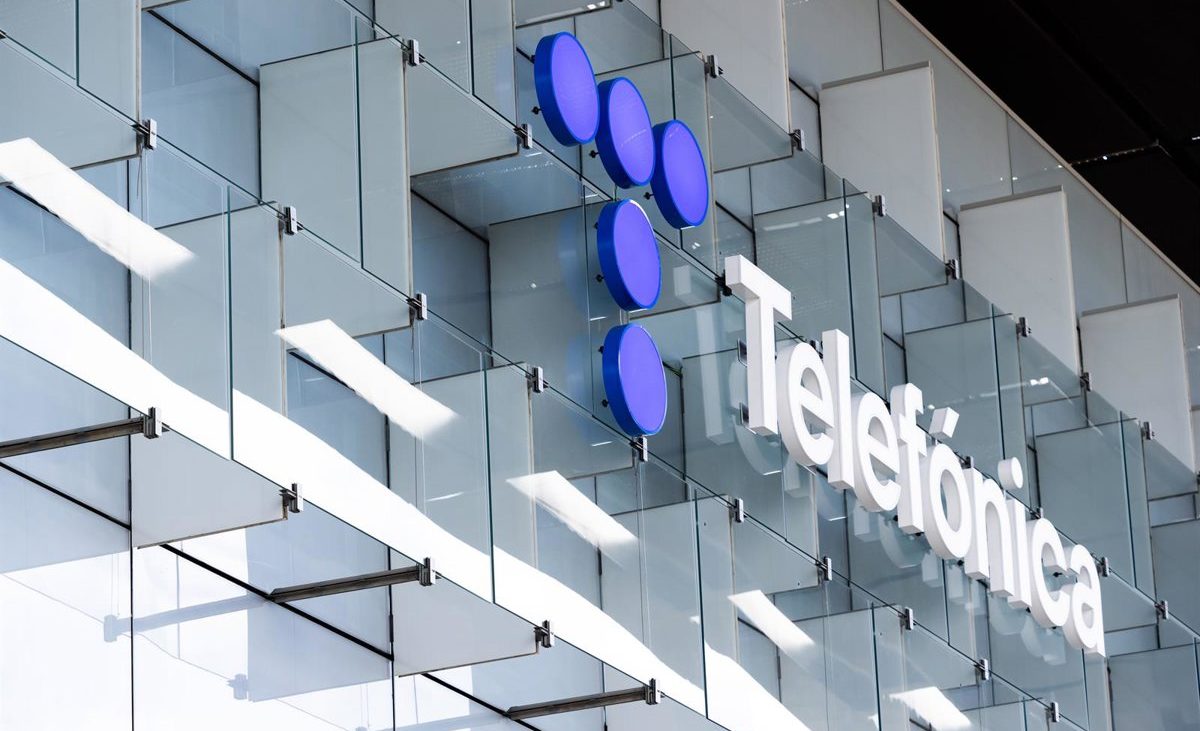 Telefónica reduce un 75% sus pérdidas hasta junio e ingresa 16.392 millones impulsada por España y Brasil
