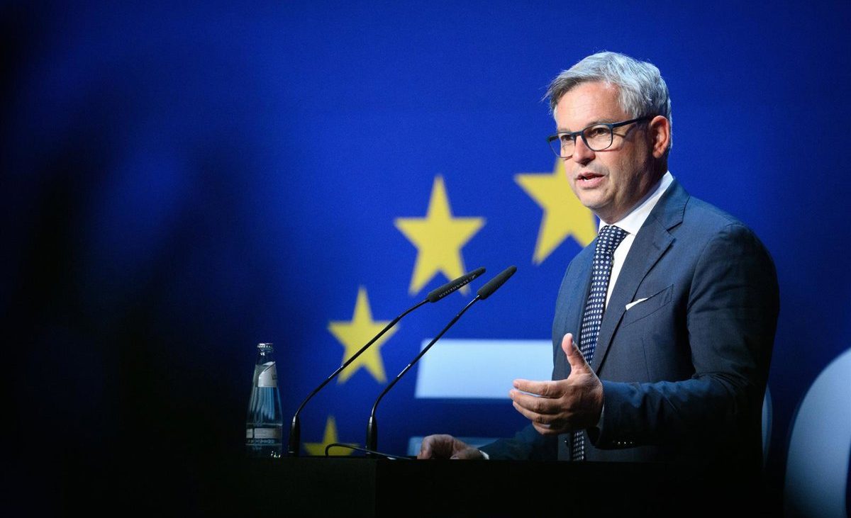 Bruselas ofrece reforzar el apoyo a España con Frontex en Ceuta y reclama a Marruecos medidas inmediatas