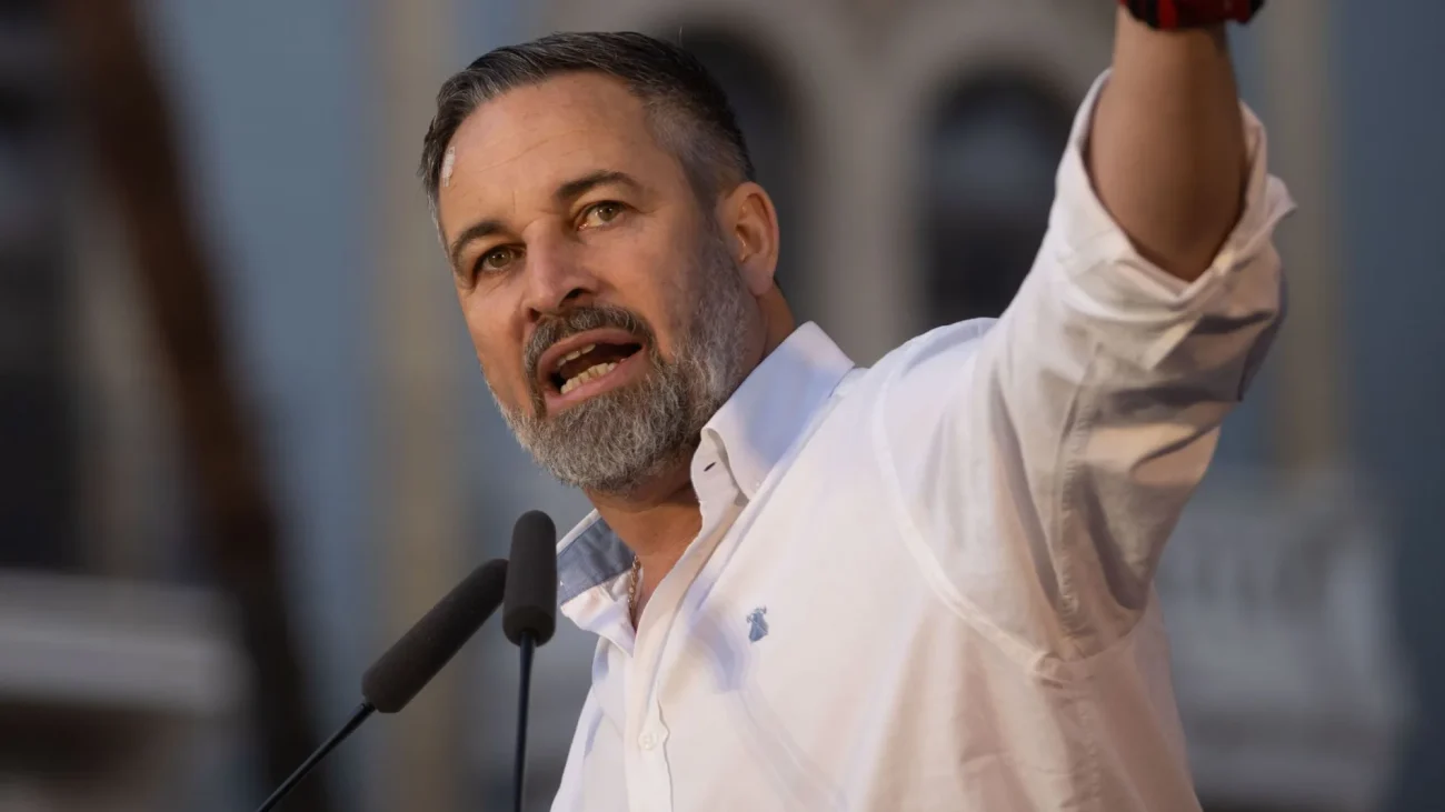 Abascal denuncia una «invasión» en Ceuta y apunta a Sánchez: «Hay un culpable directo, el jefe de la mafia»