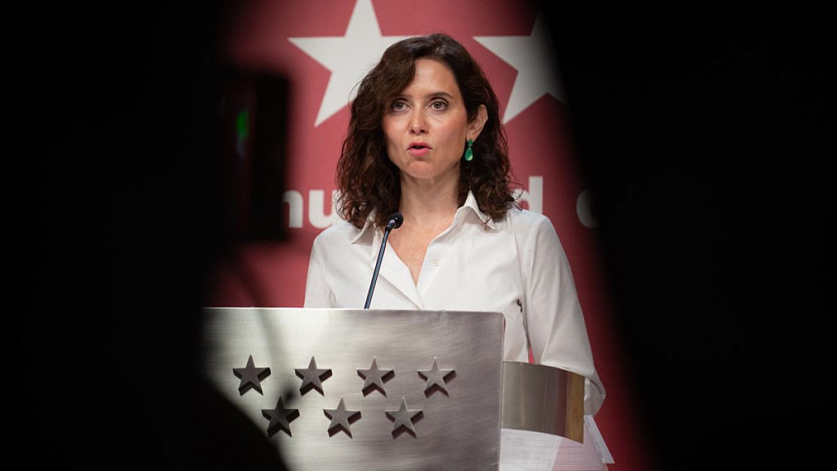 No fue sólo el ático: la Comunidad de Madrid compró otros dos pisos donde tampoco se podían poner oficinas – El HuffPost