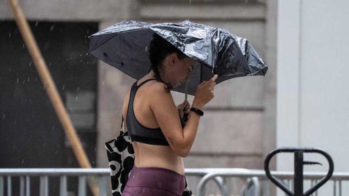 Tiempo en Catalunya hoy jueves: cambio brusco con tormentas y descenso de temperaturas tras el calor a primera hora – El Periódico