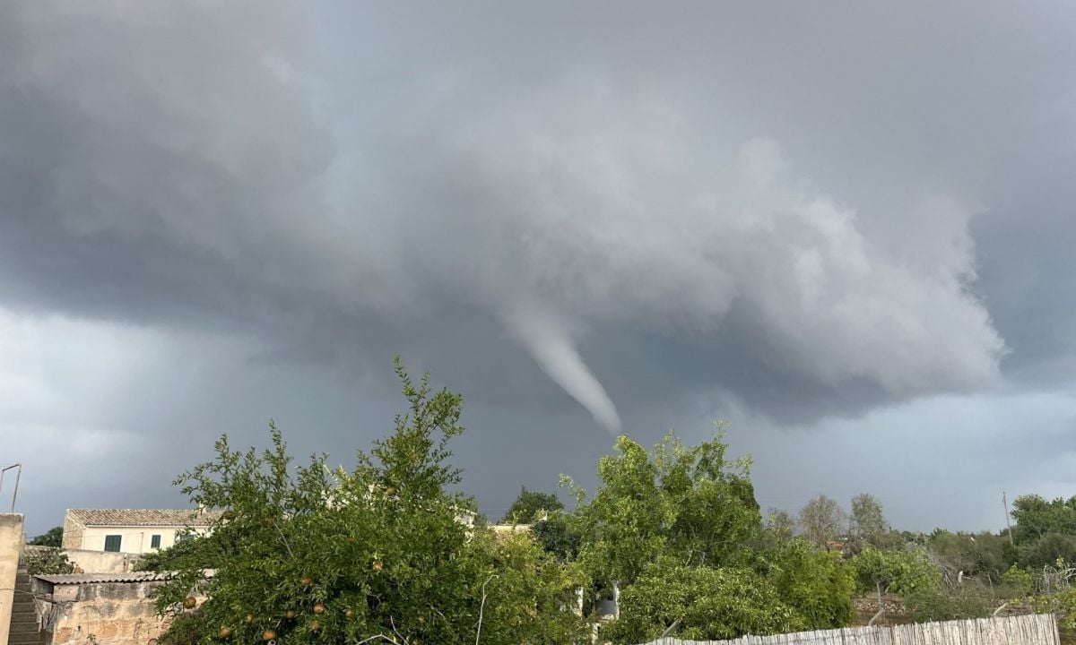 La Aemet avisa del riesgo de tornados y granizo grande en Baleares por tormentas muy fuertes – Crónica Balear