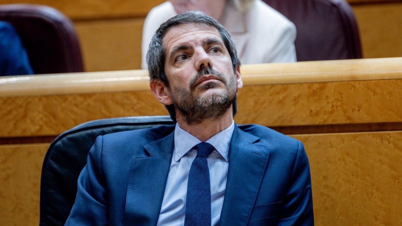 Sumar acusa a Sánchez de «ceder al oligopolio energético frente a la transición ecológica» por ampliar la vida de Almaraz