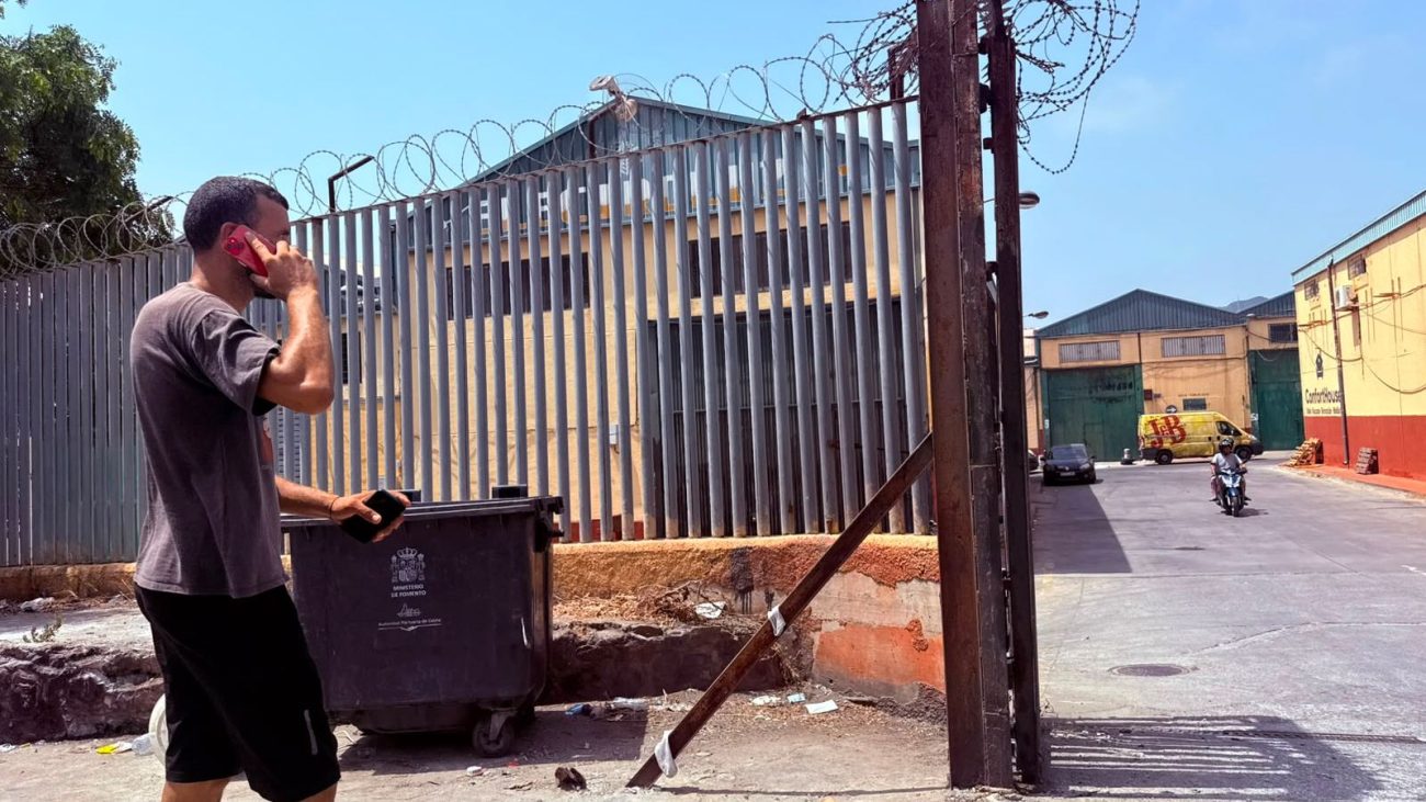 El Príncipe, la ratonera de Ceuta donde cientos de marroquíes se esconden para no ser devueltos: «¡Yallah! Viene la Policía»