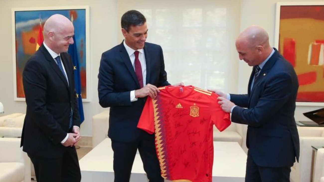 Luis Rubiales: «Los intereses de Infantino y de Sánchez se han cargado la candidatura. La final era en Madrid, estaba decidido»