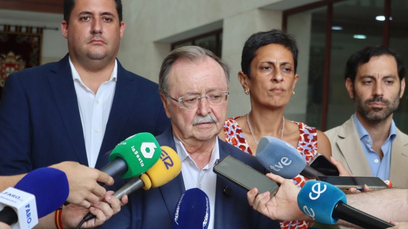 Vivas denuncia que entre 8.000 y 11.000 asaltantes siguen en Ceuta: «Es insostenible, deben volver todos a Marruecos»