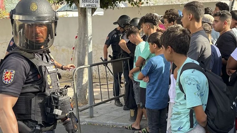 Marruecos exige ahora repatriar a todos sus menores no acompañados que están en España: «Deben estar en su país»
