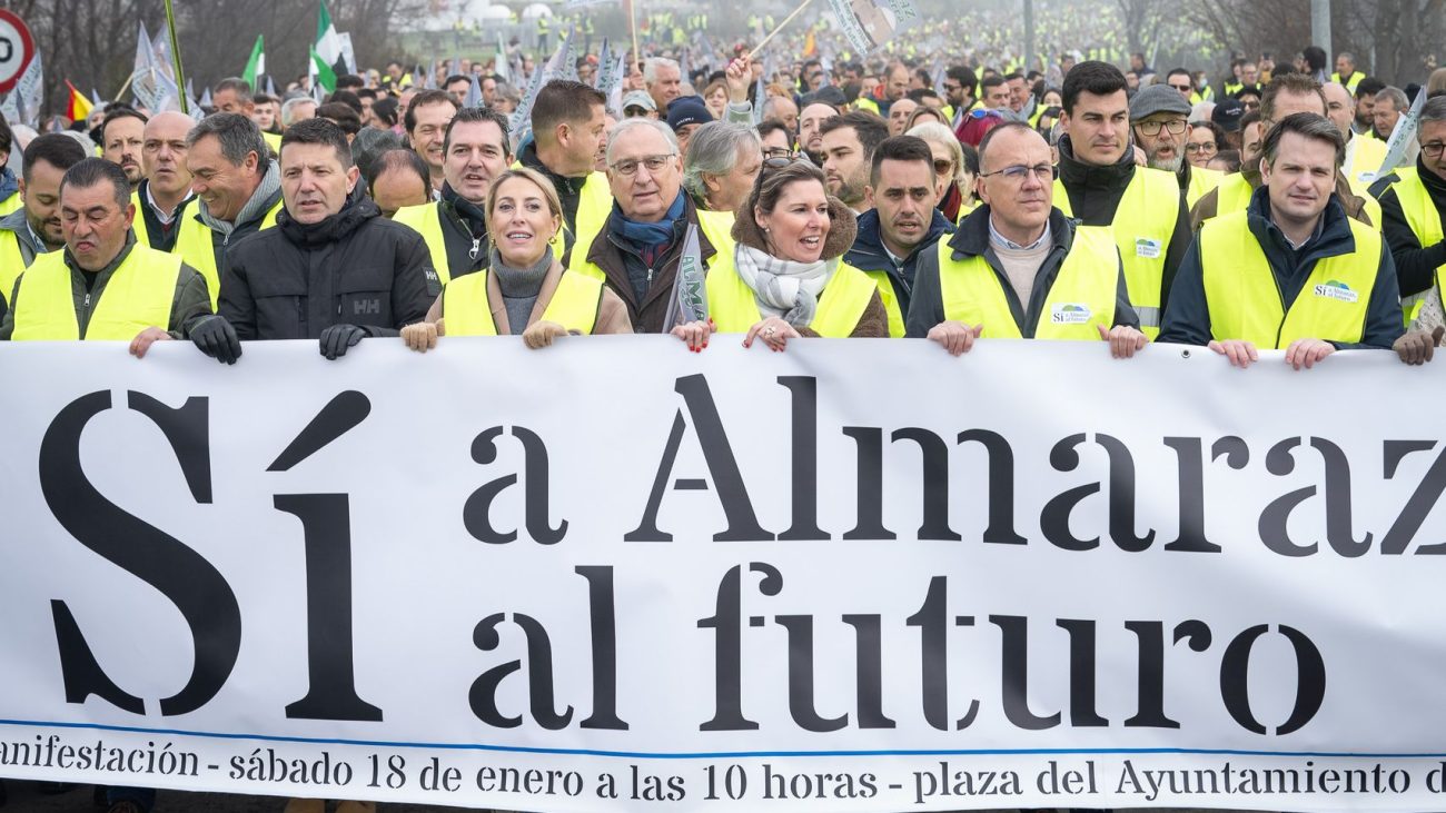 Sánchez cede a la presión extremeña y alarga tres años la vida de Almaraz incumpliendo su pacto de gobierno con Sumar