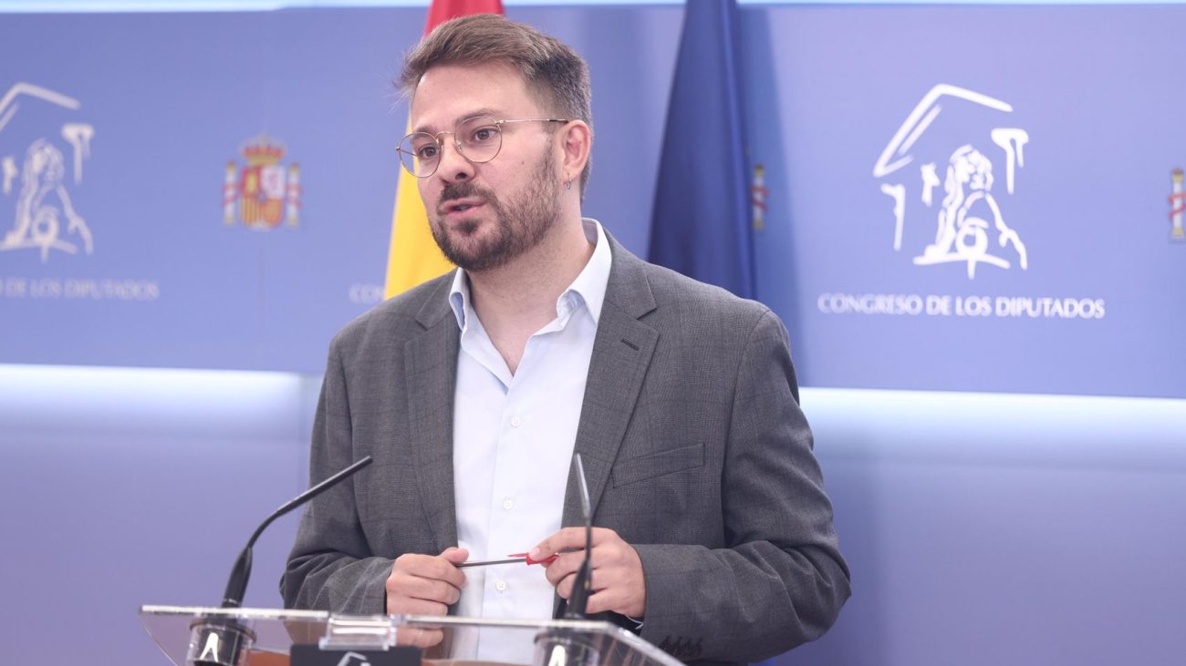 Un diputado de Sumar afea a Sánchez que siga de vacaciones en plena crisis migratoria en Ceuta: «Debe dar explicaciones»