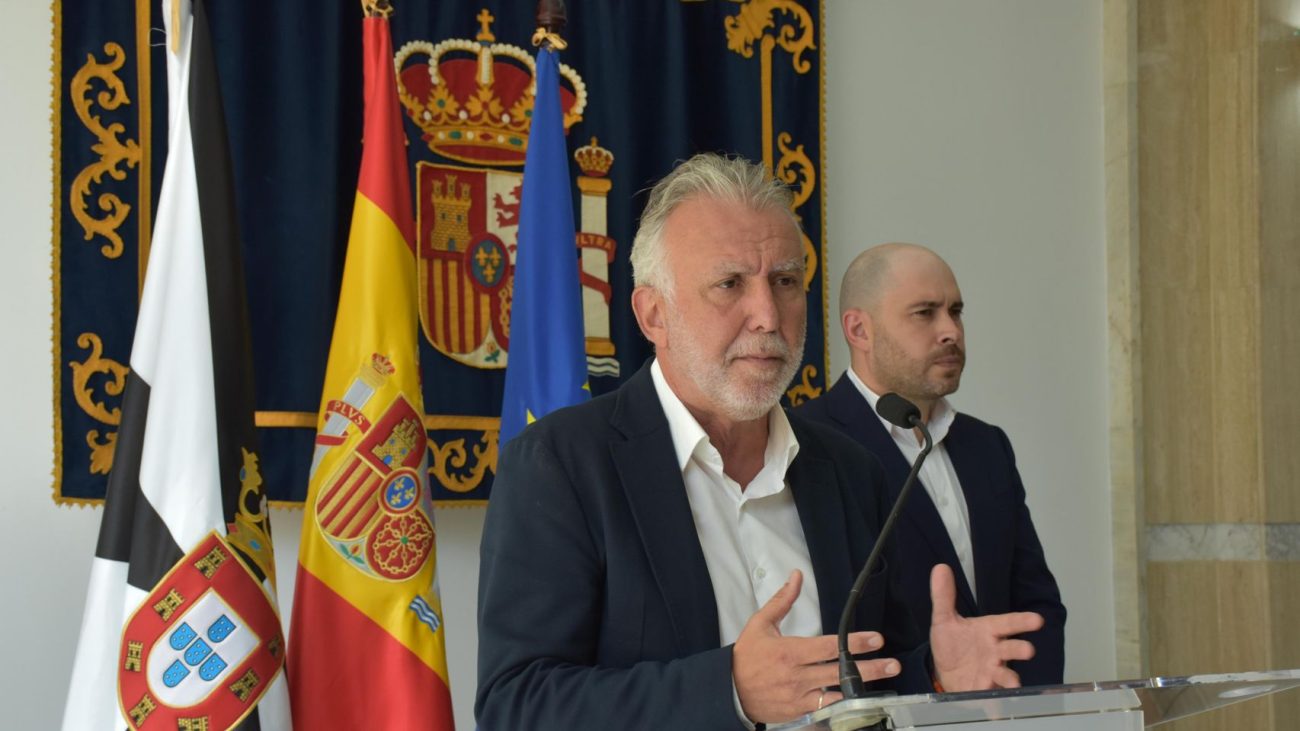 Ángel Víctor Torres, de señalado en tres causas de corrupción a mando único de una crisis que también afecta a Canarias