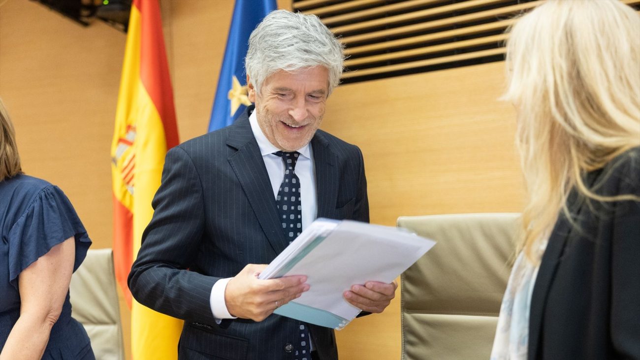 Marlaska cifra en 5.000 los ilegales en Ceuta, admite que sólo se ha expulsado a 100 y anuncia otro CETI para 800