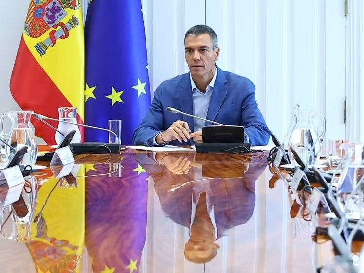 Sánchez culmina la ‘enmienda a la totalidad’ a su gestión en Ceuta pidiendo un mes después la ayuda que rechazó de Frontex
