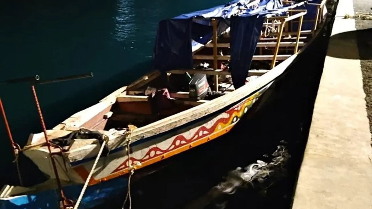 Mauritania intercepta un cayuco en el que viajaban 40 niños con destino a Canarias