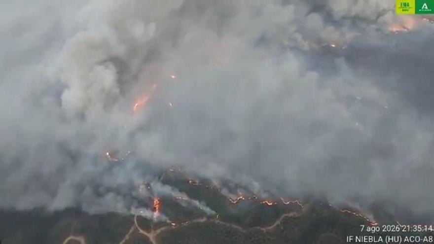 El incendio de Niebla se complica por los cambios de viento: la Junta de Andalucía declara el nivel 2 de emergencia y pide ayuda a la UME – El Correo de Andalucía