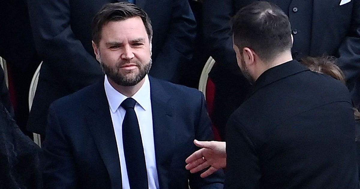 Ucrania suspende los ataques a petroleros en puertos rusos por una petición de J.D. Vance