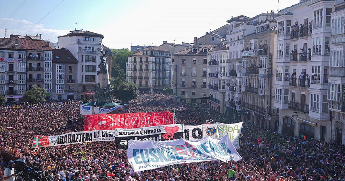 La guerra de propagandas vuelve al País Vasco: Bildu, colectivos proetarras y los nuevos comunistas toman las fiestas – ABC