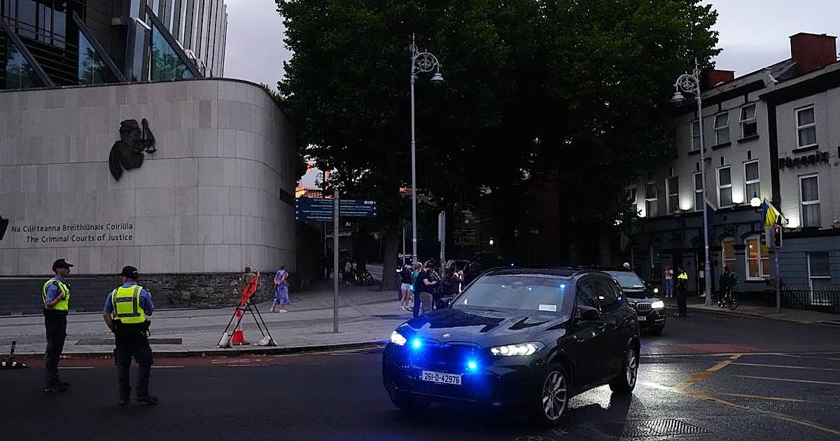 Detienen a Daniel Kinahan, presunto capo de la mafia irlandesa, tras ser extraditado a Dublín