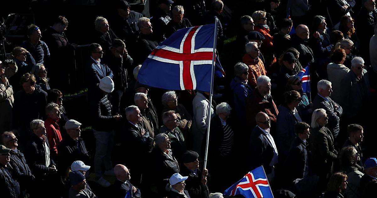 Islandia decide si reanuda el proceso de adhesión a la UE con una ligera ventaja del ‘sí’