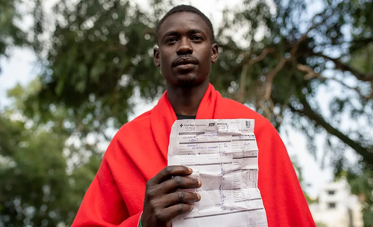 La odisea de los sudaneses que cruzan África para llegar nadando a Europa a través de Ceuta: a sus niños-soldados los entrenan paramilitares colombianos