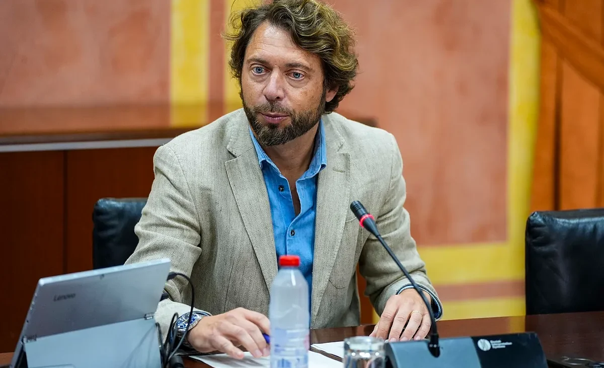 Muere en un accidente con la bicicleta Iñaki Gómez-Pol, delegado de Protección de Datos del Parlamento andaluz – El Mundo
