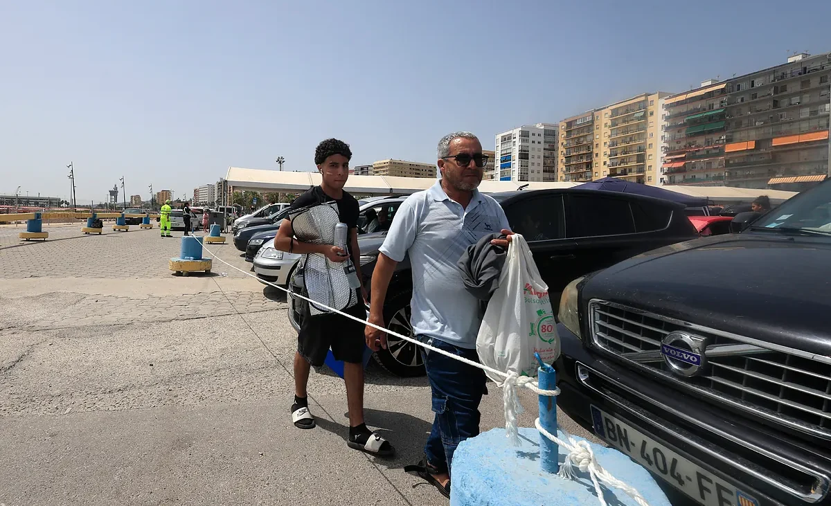 Algunos marroquíes de los que asaltaron Ceuta llegan a las playas del Campo de Gibraltar