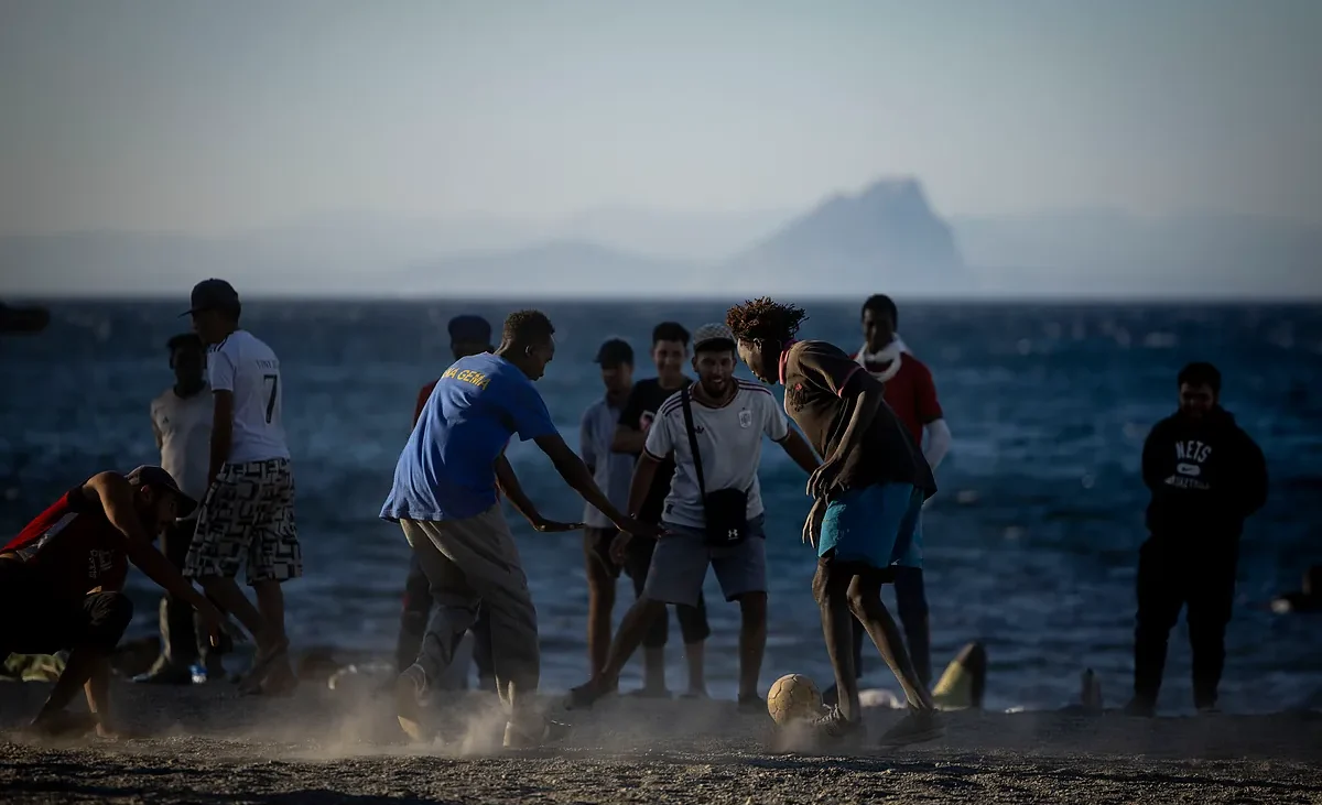 Vox aleja una ruptura de los gobiernos con el PP por el reparto de los menores migrantes desde Ceuta: «La situación actual es diferente»