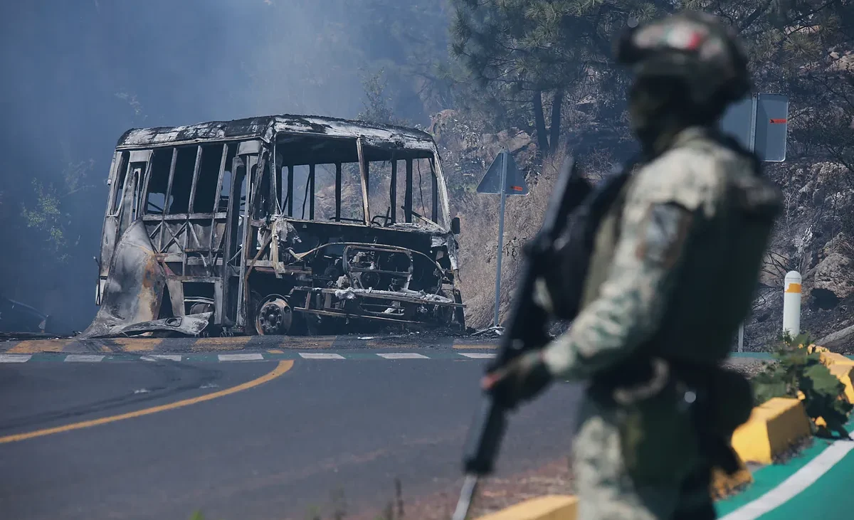 Los ‘esclavos’ del Cártel de Jalisco: «No es cuestión de estar en el lugar y momento equivocado, sino que incluso en tu domicilio pueden tumbar la puerta y llevarte»