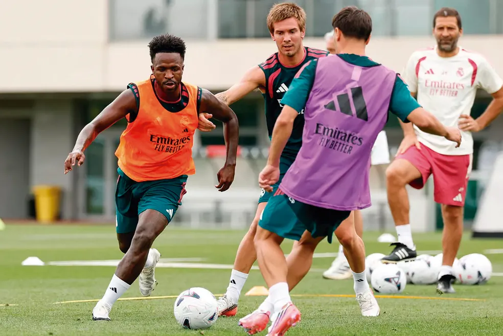 El Real Madrid mejora la oferta de renovación a Vinicius y espera respuesta – El Mundo