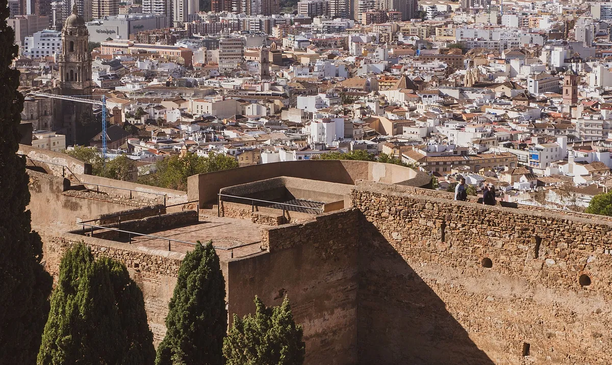 Los seis mejores sitios de la provincia de Málaga para ver el eclipse solar – El Mundo