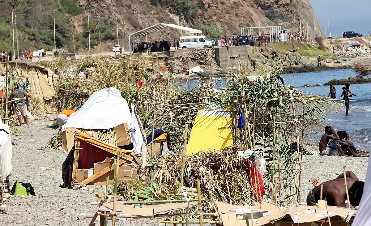 El Gobierno reniega ahora de la «acogida» a los migrantes y promete mano dura a Europa