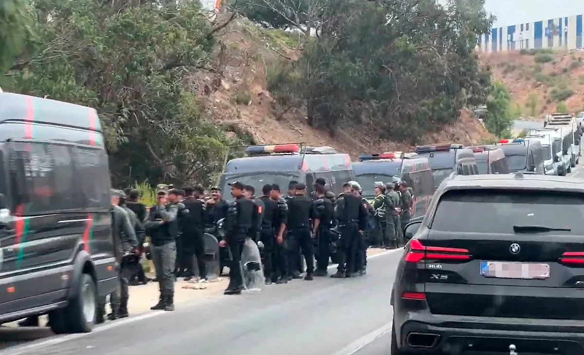 Calma tensa en Ceuta mientras Marruecos anuncia haber frustrado un intento de entrar de cientos de migrantes