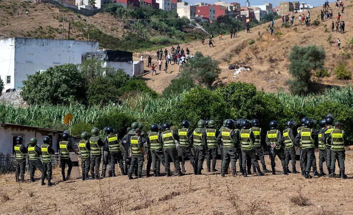 El pinchazo de otro asalto masivo a Ceuta no tapa el problema: «Creo que volveremos con las cosas mejor preparadas» – El Mundo