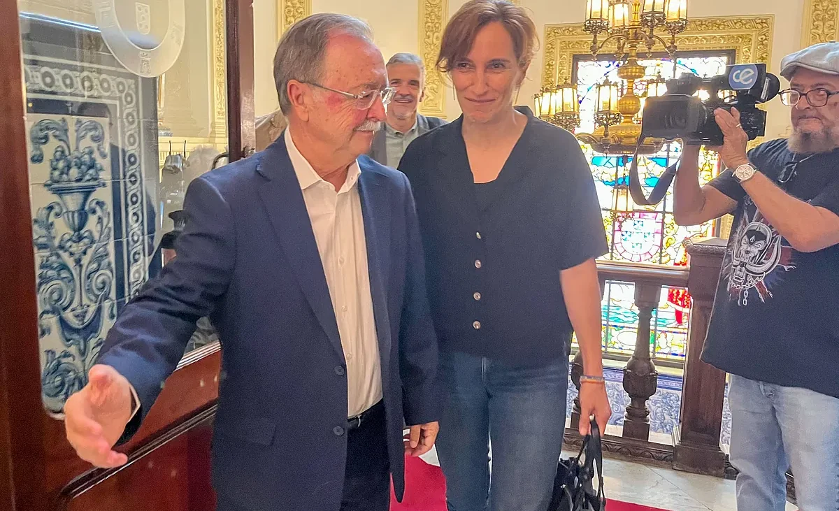 Mónica García niega el «colapso sanitario» en Ceuta que denuncian los médicos y el PP: «No hemos hecho venir a nadie de vacaciones»