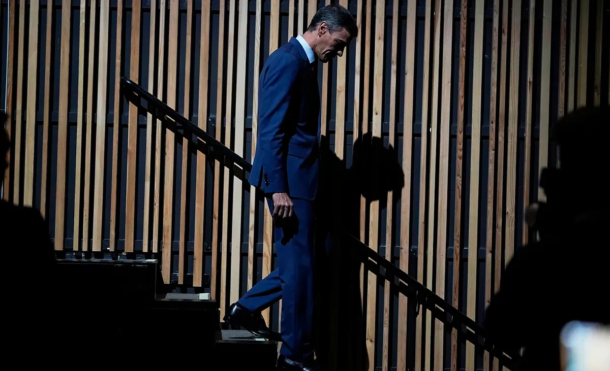 Un Congreso paralizado con menos leyes que nunca mientras Sánchez bate récord de decretos