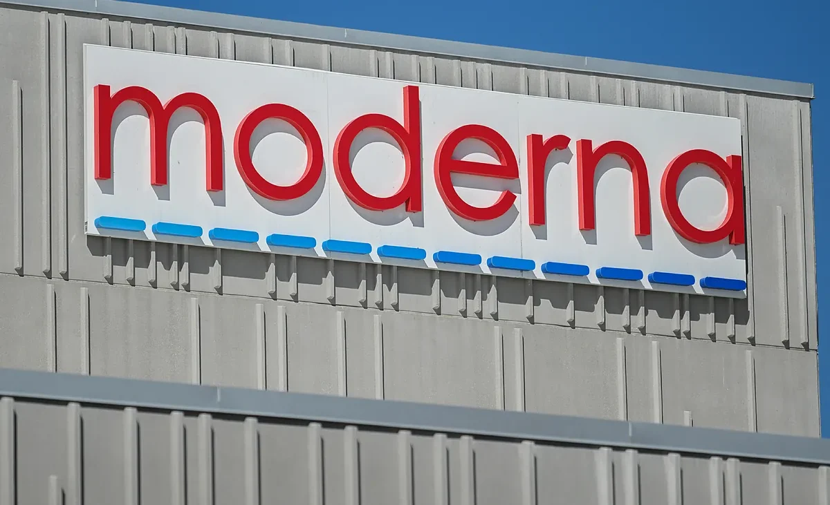 Moderna se dispara un 140% en Bolsa tras el éxito del ensayo de su vacuna contra el melanoma
